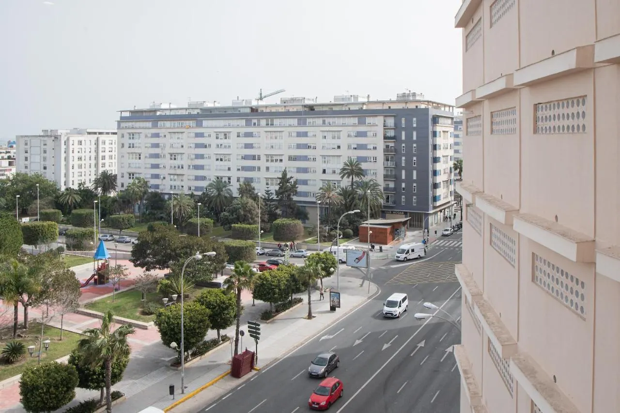 Apartamento Malibu Cadiz Playa 公寓